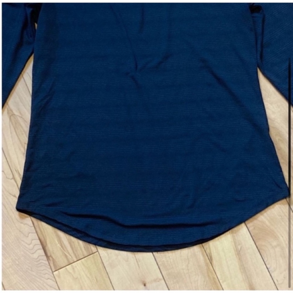 ZYIA Subtle Stripe Long Sleeve Black Tee logo on back size extra small - Picture 4 of 9